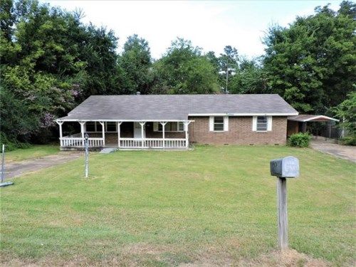 1512 N 9th St, De Queen, AR 71832