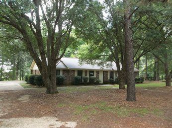 205 N. 2nd/cherry St/Ave, Collins, MS 39428