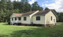 13385 Centerville R Disputanta, VA 23842