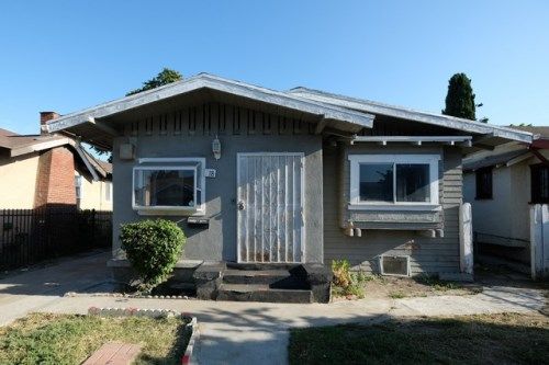 218 W 87th St, Los Angeles, CA 90003