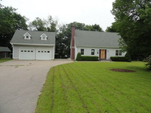 8 Grills Lane, Bradford, RI 02808