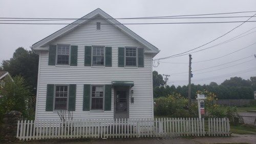 7 Noyes Avenue, Pawcatuck, CT 06379