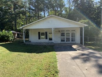 9280 Old Stouts Rd, Warrior, AL 35180
