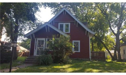 1114 Thomas Ave N, Minneapolis, MN 55411
