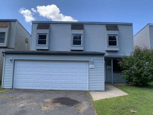 32 Inverness Ln, Middletown, CT 06457