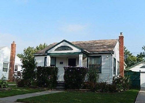 13732 Netherwood St, Southgate, MI 48195