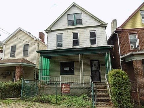 530 Stokes Ave, Braddock, PA 15104