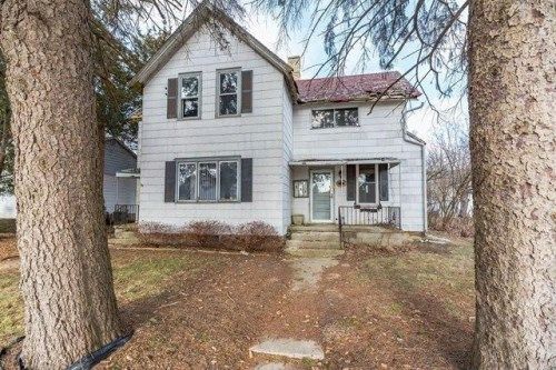 371 Osthoff Ave, Elkhart Lake, WI 53020