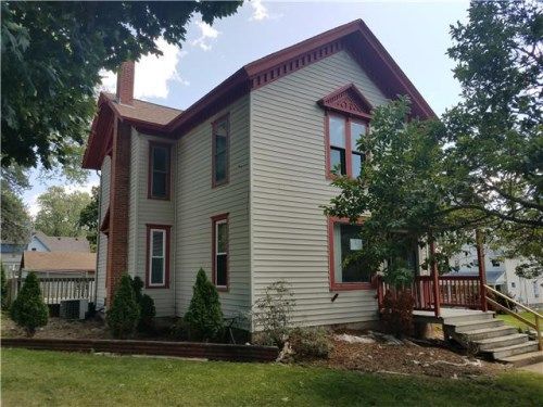 101 Garfield St, Harvard, IL 60033