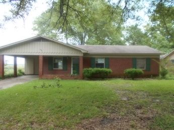 108 Lysbeth Dr, Leland, MS 38756