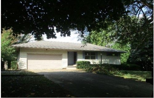 25167 Shepherd Hl, Elkhart, IN 46517