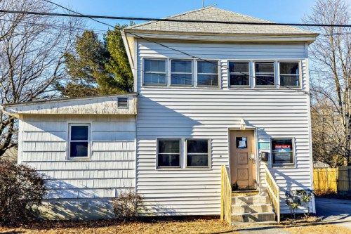 32-34 Edgewater Ave, Shrewsbury, MA 01545