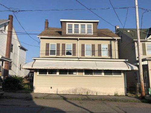 28-30 N Hancock St 02, Mcadoo, PA 18237