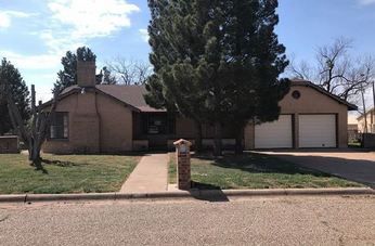 143 W 9th St, Colorado City, TX 79512
