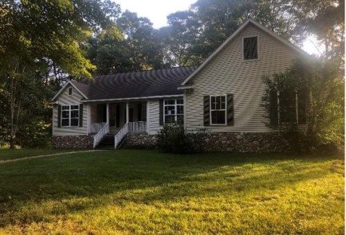 13110 Woodbriar Ln, Grand Haven, MI 49417