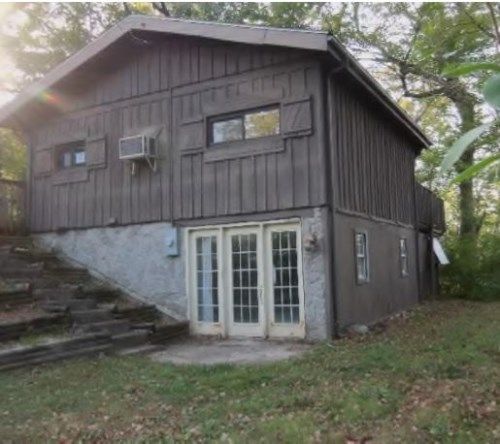 537 Lakelly Rd, Wilmington, OH 45177