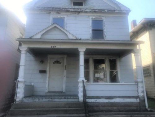 227 N Detroit St, Bellefontaine, OH 43311