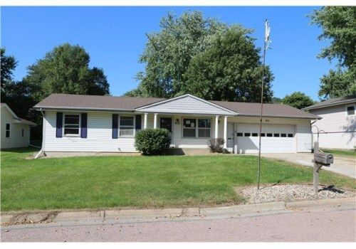 615 N Sanborn Ave, Canton, SD 57013