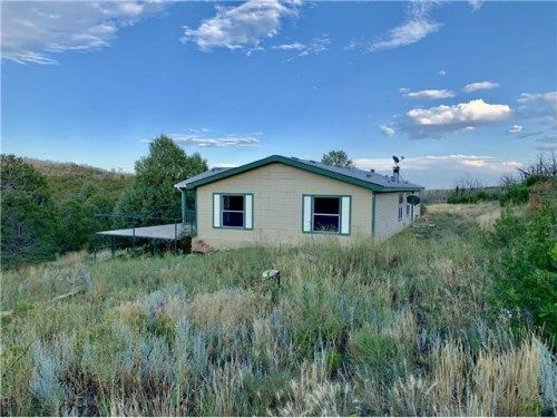 266 Aceves Rd, Estancia, NM 87016