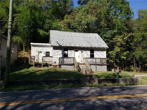 2318 Hollins Rd NE, Roanoke, VA 24012