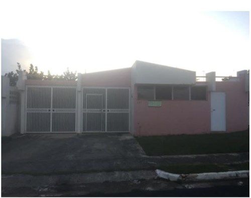 C55 Verano St Golde, Vega Alta, PR 00692