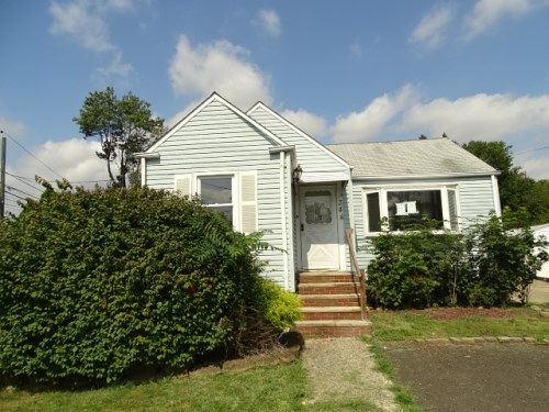 344 Penfield Pl, Dunellen, NJ 08812