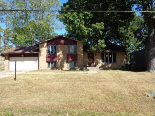 2848 Roanoke St NW, Massillon, OH 44646