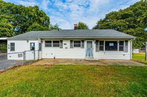28 Ginger Dr, Groton, CT 06340
