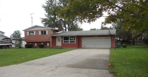 1571 Kingston Dr, Saginaw, MI 48638