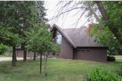 9791 S Shore Dr, Pigeon, MI 48755