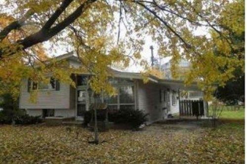 104E FIRST ST, Gridley, IL 61744