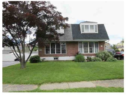 829 Hood Rd, Swarthmore, PA 19081