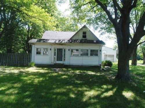 400 S WOOD ST, Odin, IL 62870