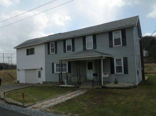 1808 RAILROAD AVE, Northern Cambria, PA 15714