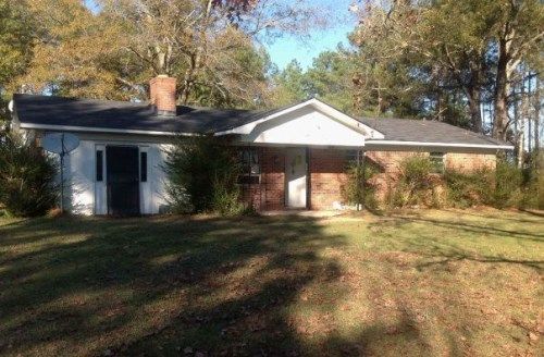 240 Morrow`S Memorial Dr, Eutaw, AL 35462