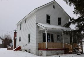 131 First W St, Gray, PA 15544