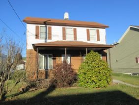 121 Harding Ave, Revloc, PA 15948
