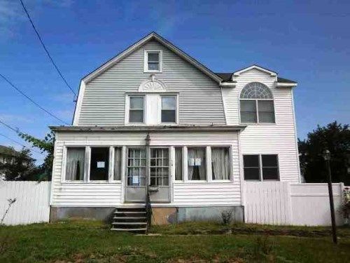 176 Edgewood Ter, South Bound Brook, NJ 08880