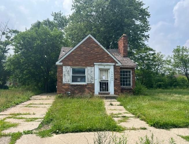 10065 BALFOUR RD, Detroit, MI 48224