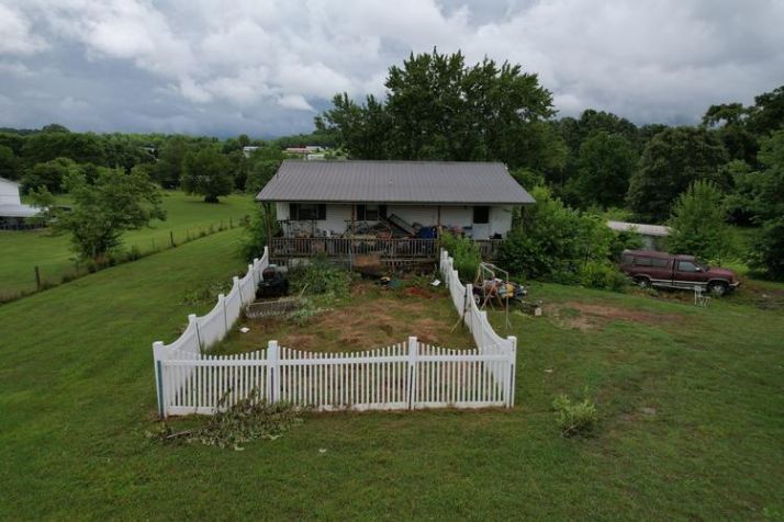 624 HOLLY CREEK RD, Greeneville, TN 37745