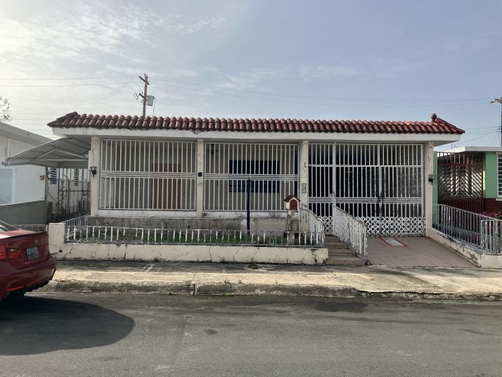 S8 Clavelillo, Bayamon, PR 00956