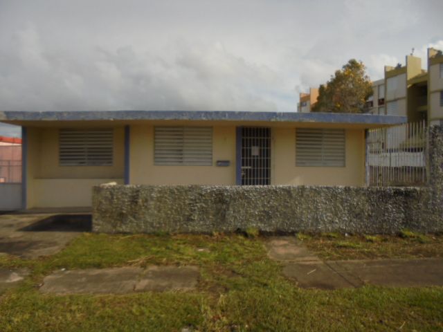 32-65 Central Boulevard, Carolina, PR 00987