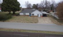 402 PHILLIPS AVE Huntsville, AR 72740