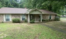 4 Hampton Pl Pine Bluff, AR 71603