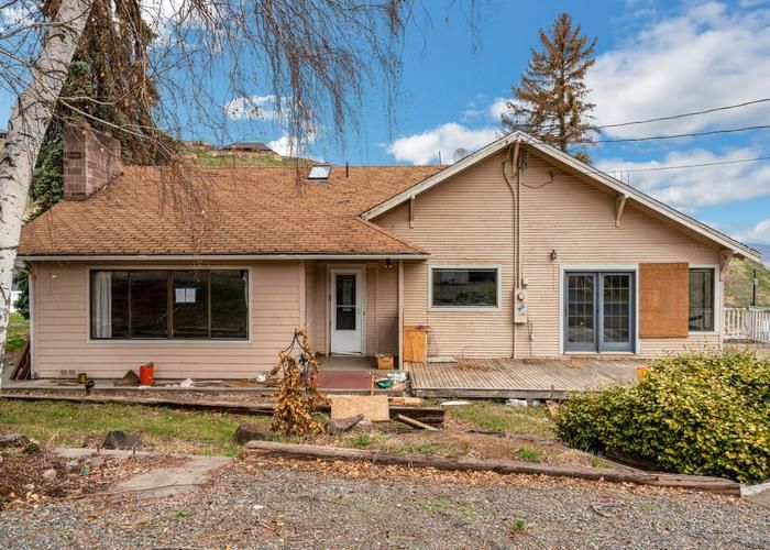 1092 Crusher Canyon Rd, Selah, WA 98942