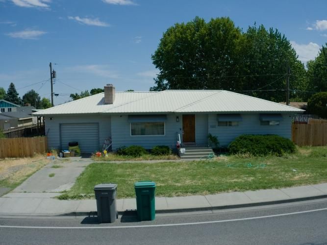 1221 S VANCOUVER ST, Kennewick, WA 99337