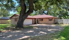 312 Crestwood St Clute, TX 77531