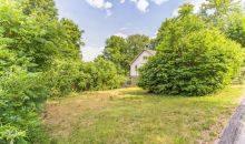 40 LEONARD AVE West Milford, NJ 07480