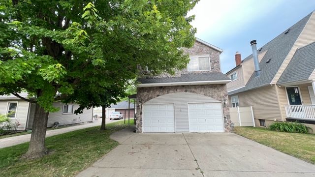 5871 Westpoint St, Taylor, MI 48180