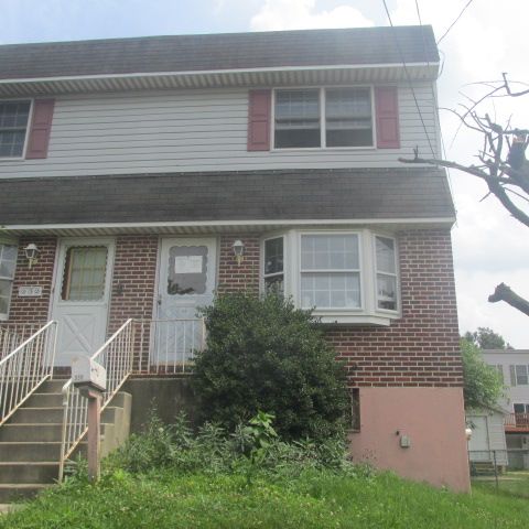 330 E Berkley Ave, Clifton Heights, PA 19018